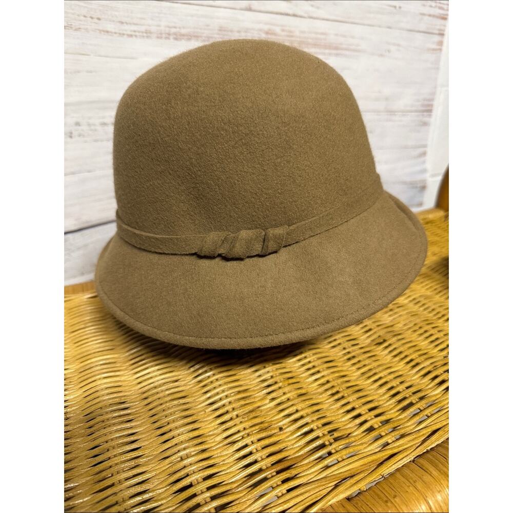 Wool Felt Cloche Hat Camel - Picture 3 of 5